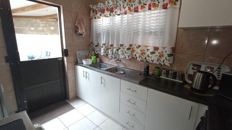 3 Bedroom Property for Sale in Palm Park Western Cape